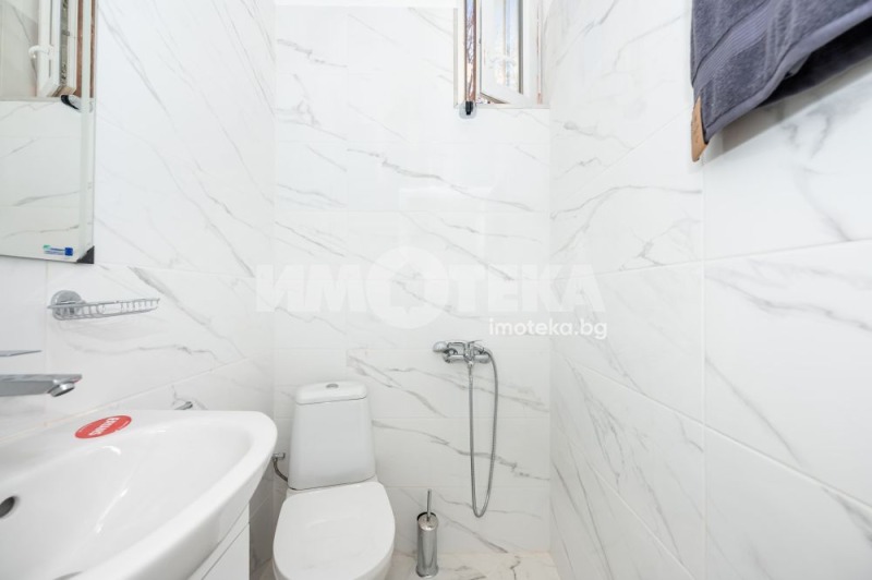 Продава ЕТАЖ ОТ КЪЩА, гр. Пловдив, Център, снимка 16 - Етаж от къща - 53150528