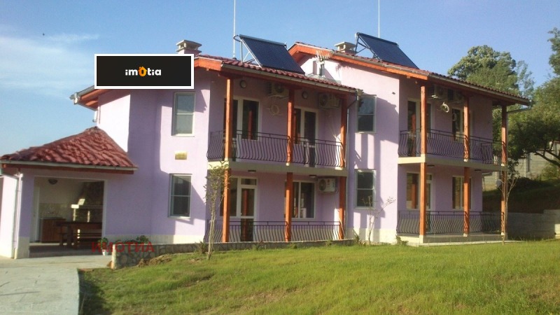 Продава КЪЩА, гр. Априлци, област Ловеч