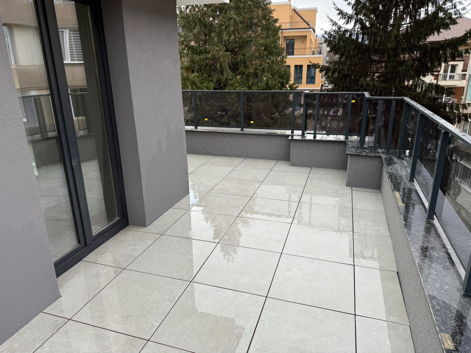 Продава 2-СТАЕН, гр. Перник, Център