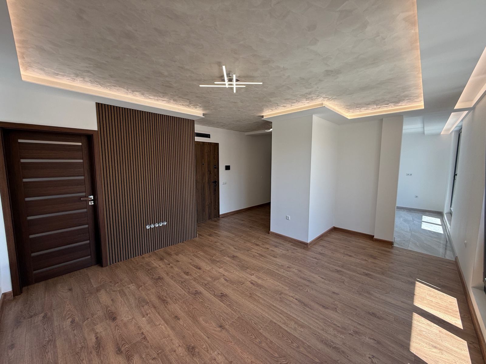 Продава 2-СТАЕН, гр. Перник, Център, снимка 8 - Апартаменти - 52504006