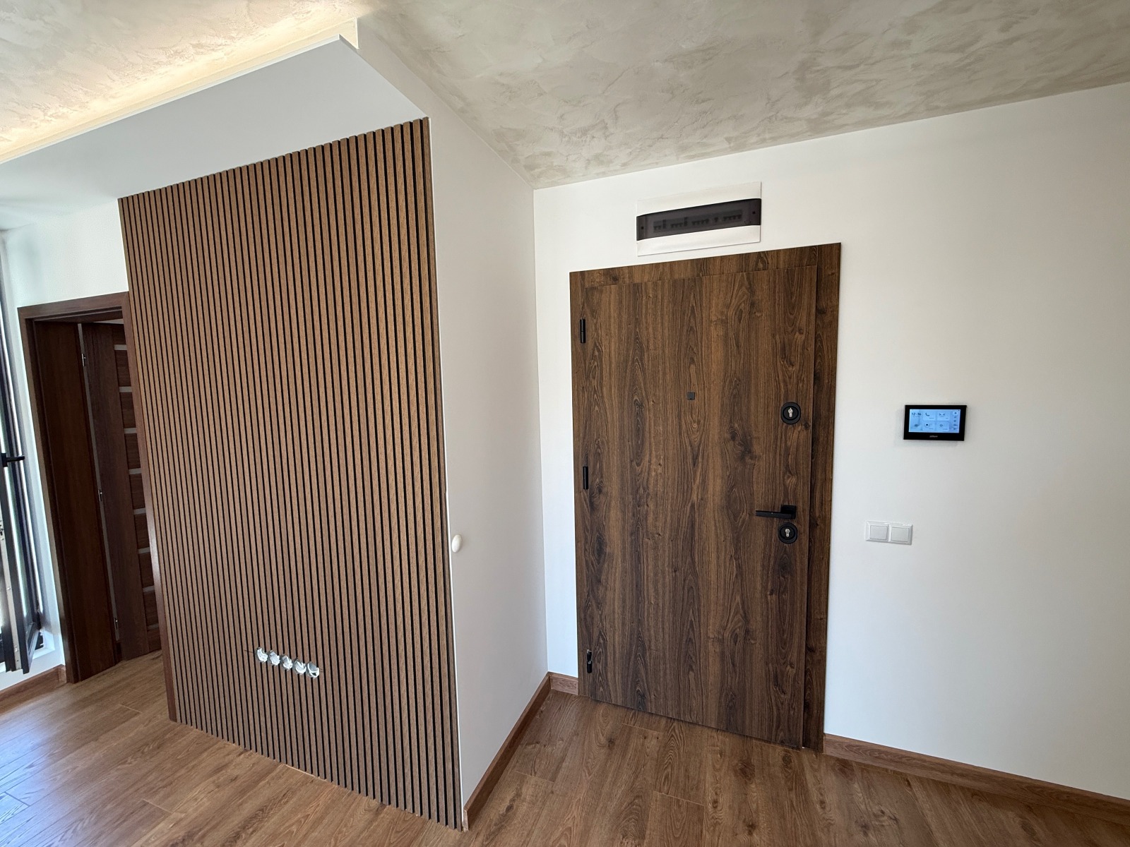 Продава 2-СТАЕН, гр. Перник, Център, снимка 6 - Апартаменти - 52504006