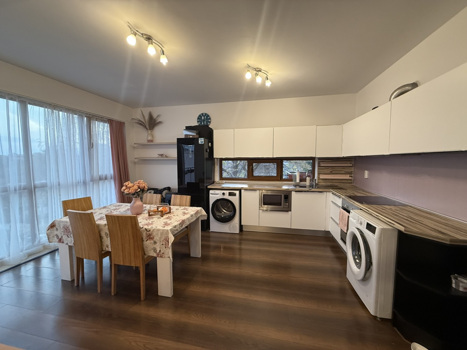 Продава 3-СТАЕН, гр. Варна, Бриз