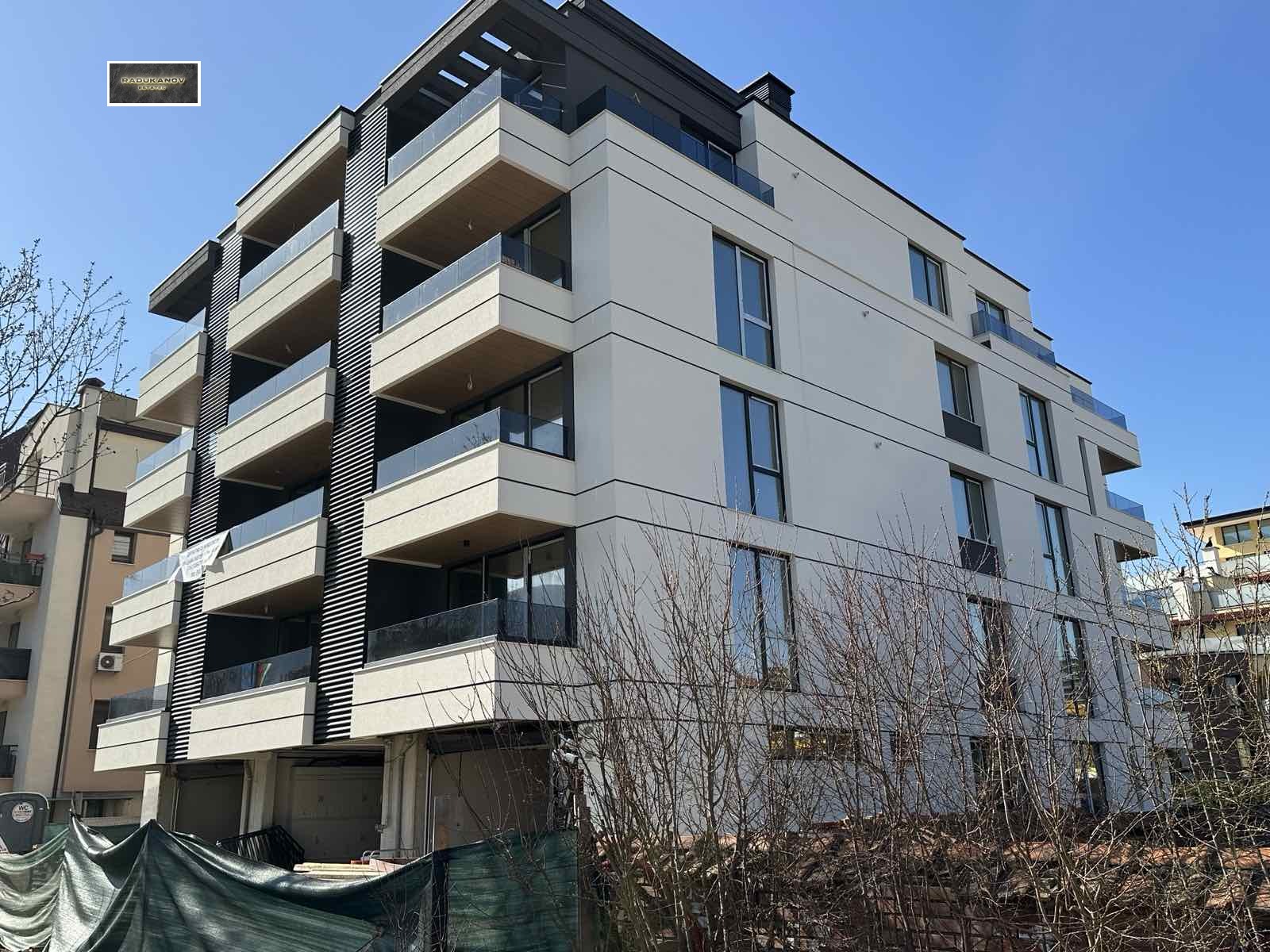 Продава 4-СТАЕН, гр. София, Карпузица