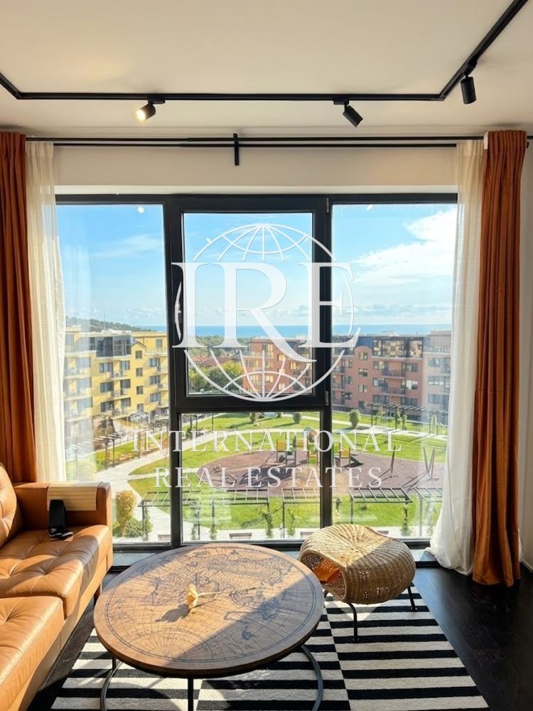 Продава 2-СТАЕН, гр. Варна, к.к. Св.Св. Константин и Елена, снимка 2 - Апартаменти - 53965402