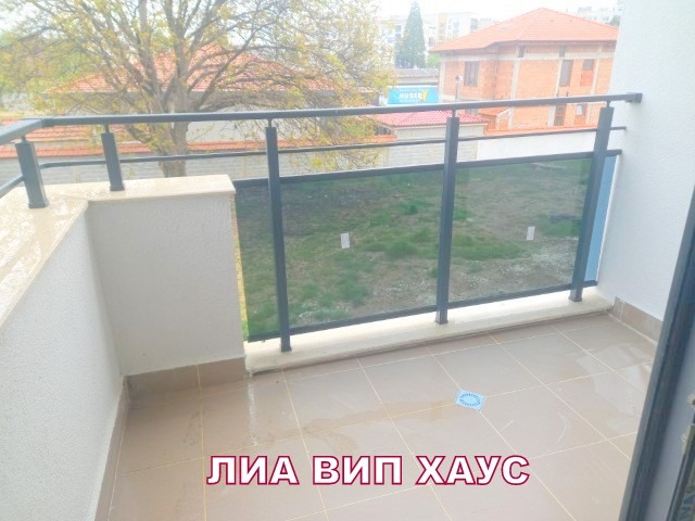 Продава  3-стаен град Пазарджик , Устрем , 117 кв.м | 67422593 - изображение [4]