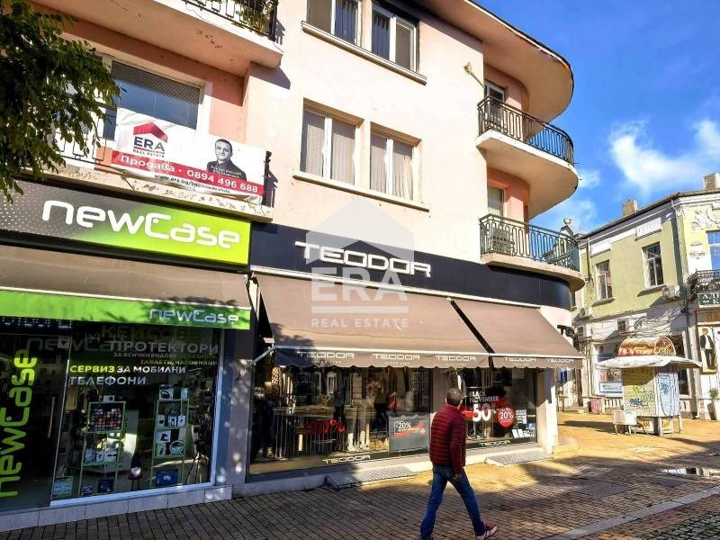 Продава 3-СТАЕН, гр. Русе, Център, снимка 2 - Апартаменти - 52604798