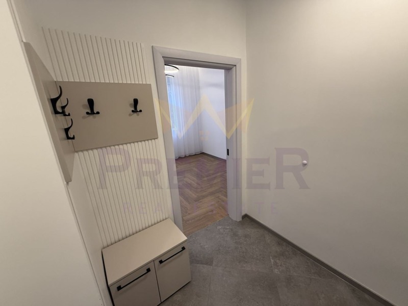 Продава 3-СТАЕН, гр. София, Център, снимка 14 - Апартаменти - 53105412