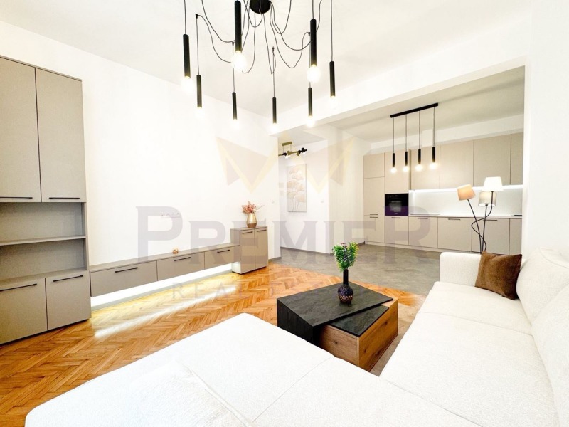 Продава 3-СТАЕН, гр. София, Център, снимка 3 - Апартаменти - 53105412