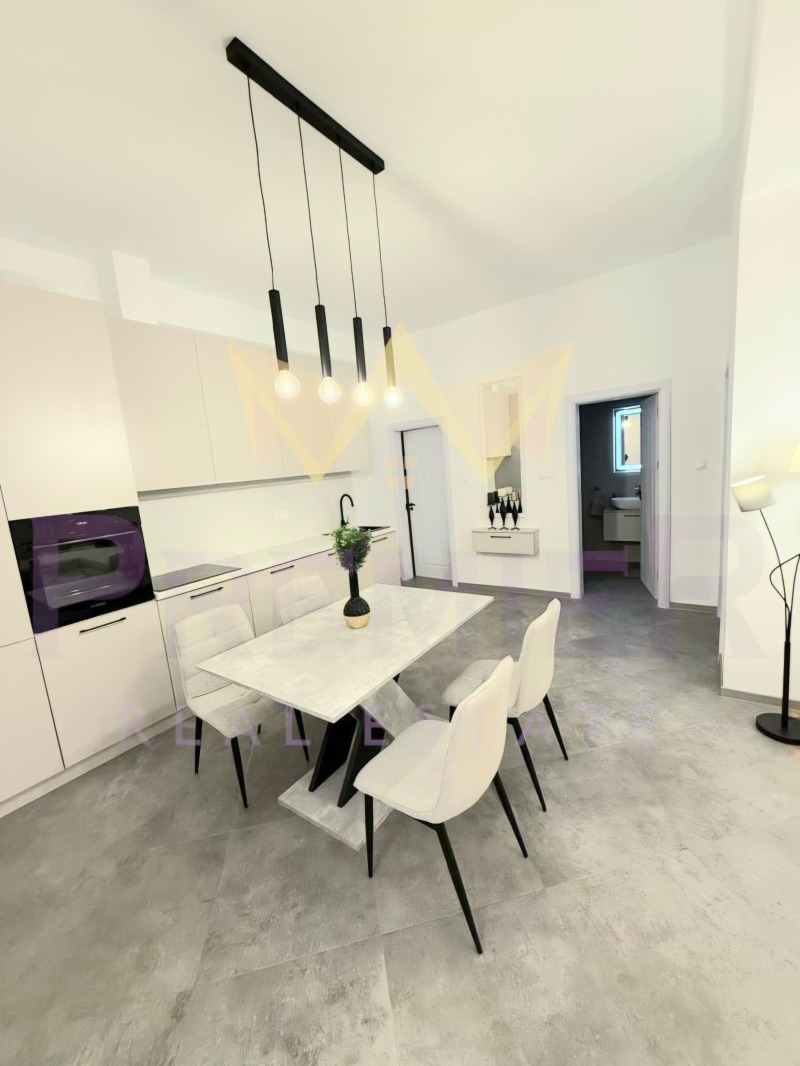 Продава 3-СТАЕН, гр. София, Център, снимка 4 - Апартаменти - 53105412