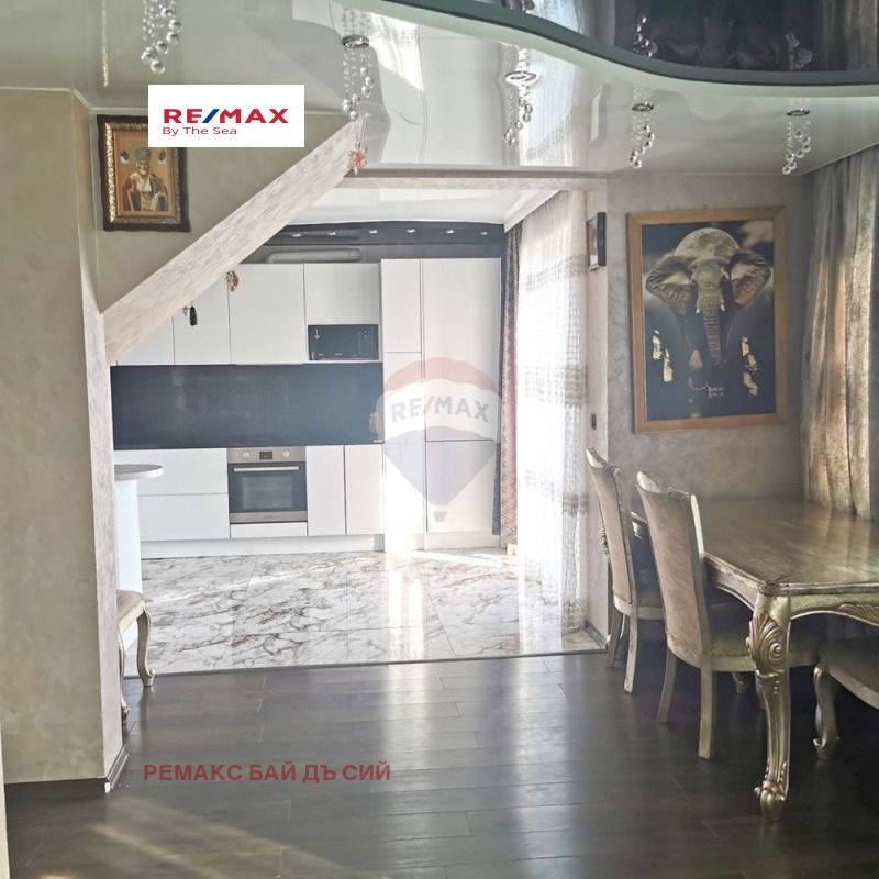 Продава КЪЩА, гр. Варна, м-т Ален мак