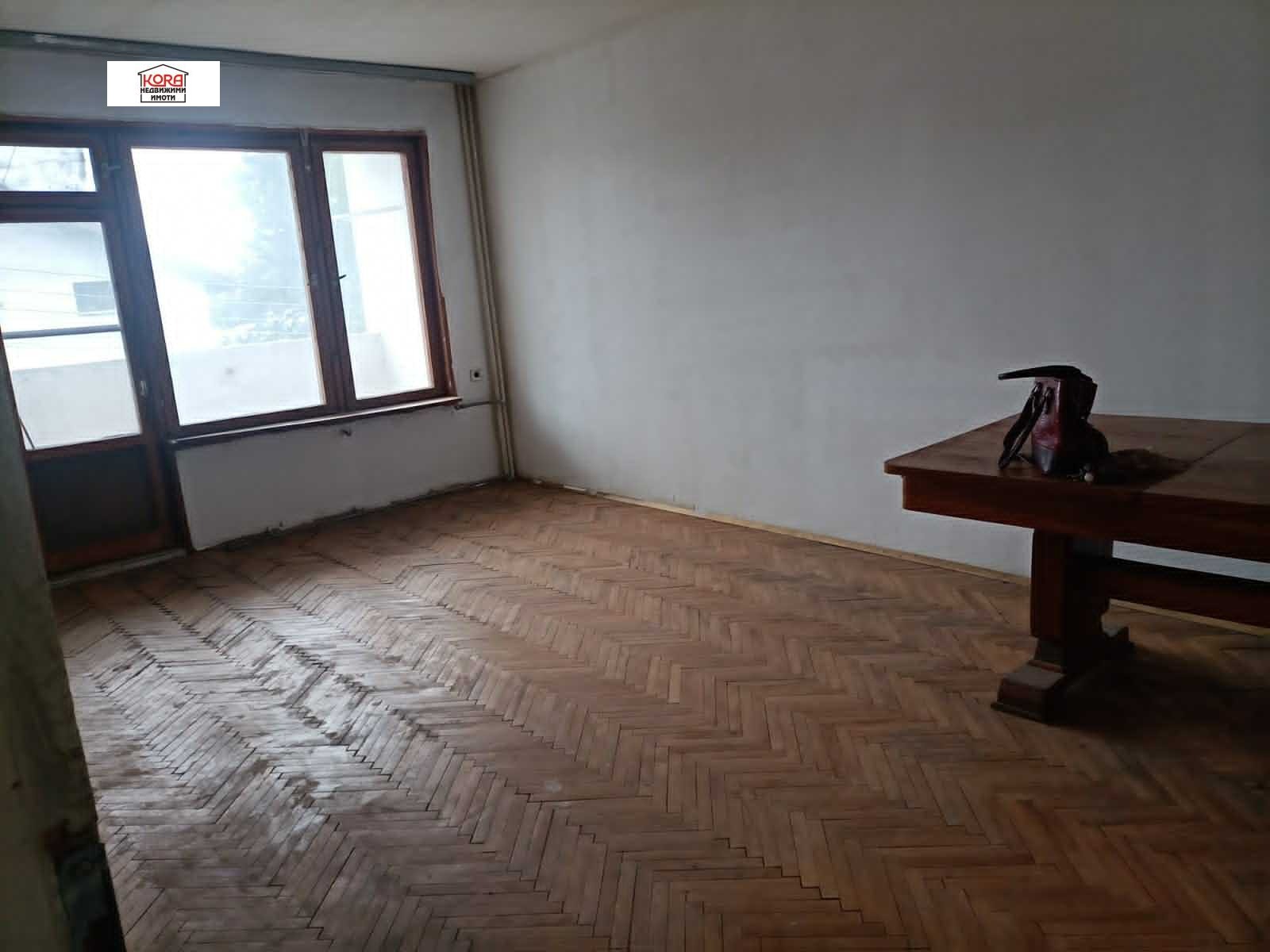 Продава 4-СТАЕН, гр. Плевен, Широк център, снимка 6 - Апартаменти - 54470072