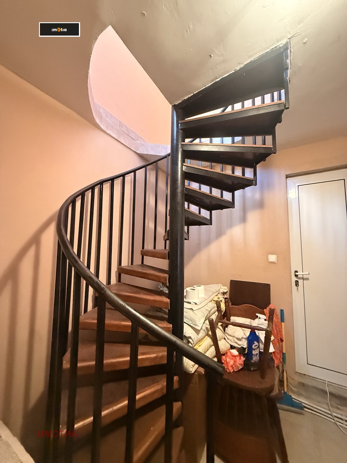 Продава КЪЩА, гр. Априлци, област Ловеч, снимка 9 - Къщи - 53723917