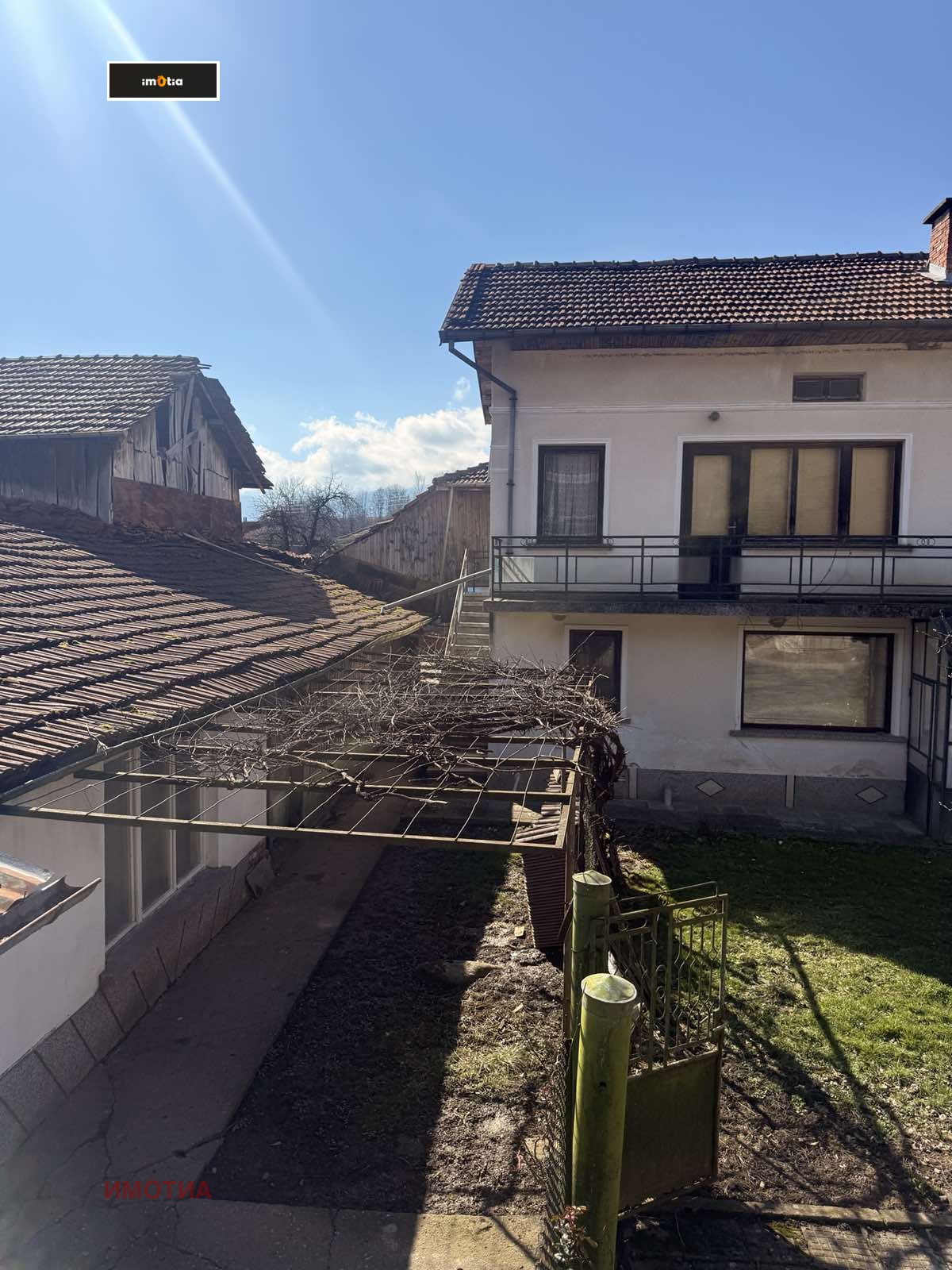 Продава КЪЩА, гр. Априлци, област Ловеч, снимка 2 - Къщи - 53723917