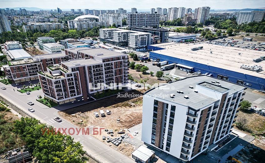 Продава ГАРАЖ, ПАРКОМЯСТО, гр. Бургас, Изгрев, снимка 2 - Гаражи и паркоместа - 50165948