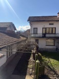 Продава КЪЩА, гр. Априлци, област Ловеч, снимка 2