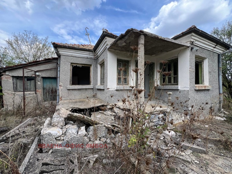 Продава КЪЩА в област Ямбол, с. Маломир - 32 кв.м / 7 669.38 € » 15 000 лв., ЯВЛЕНА-ОФИС ЯМБОЛ