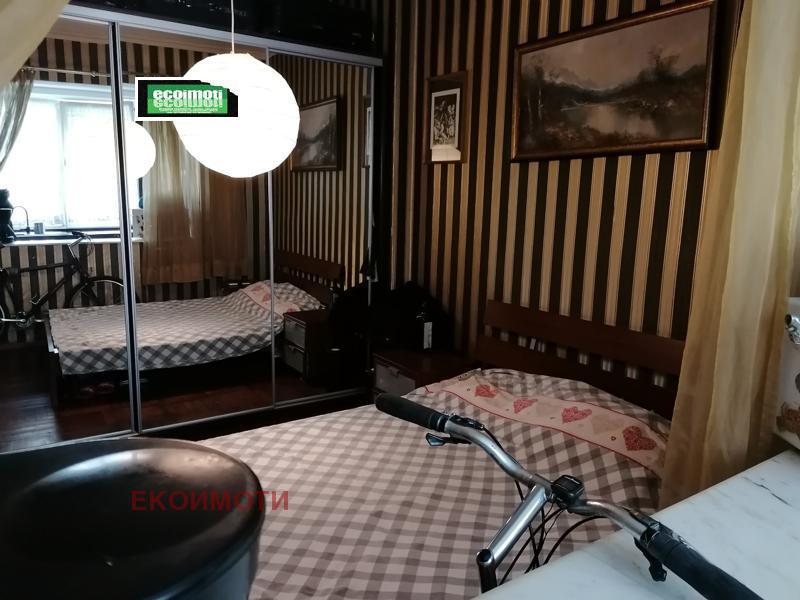 Продава 3-СТАЕН, гр. София, Център, снимка 6 - Апартаменти - 55041446