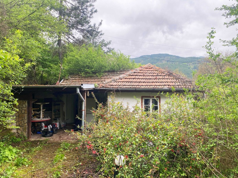 Продава  Къща, област София, с. Луково • 33 250 EUR • ID 48989769 — holmes.bg - [1] 