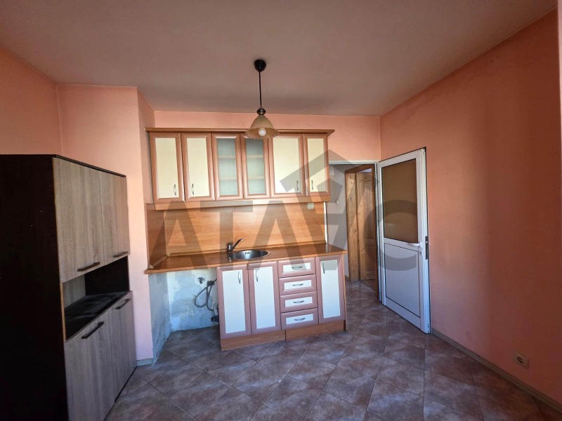 Продава 2-СТАЕН, гр. Пловдив, Кючук Париж, снимка 3 - Апартаменти - 53094839