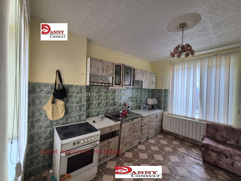 Продава КЪЩА, гр. Павликени, област Велико Търново, снимка 7 - Къщи - 52985664