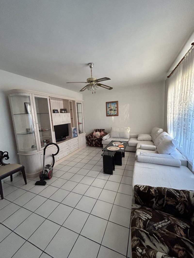 Продава КЪЩА, гр. Чирпан, област Стара Загора, снимка 10 - Къщи - 53235390