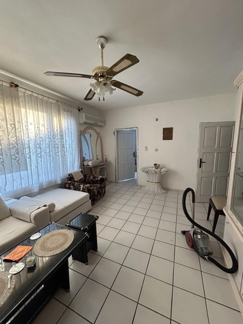 Продава КЪЩА, гр. Чирпан, област Стара Загора, снимка 11 - Къщи - 53235390