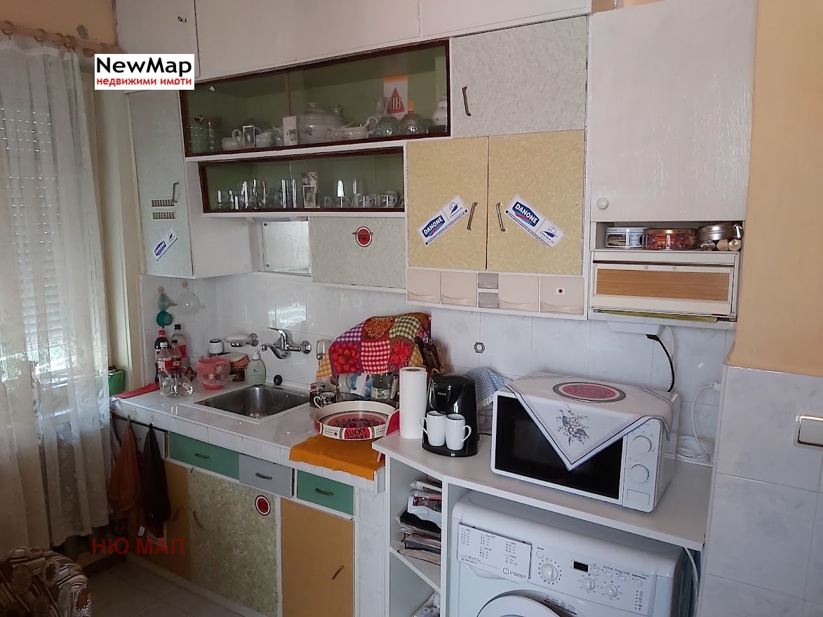 Продава ЕТАЖ ОТ КЪЩА, гр. Плевен, Идеален център, снимка 14 - Етаж от къща - 55301238