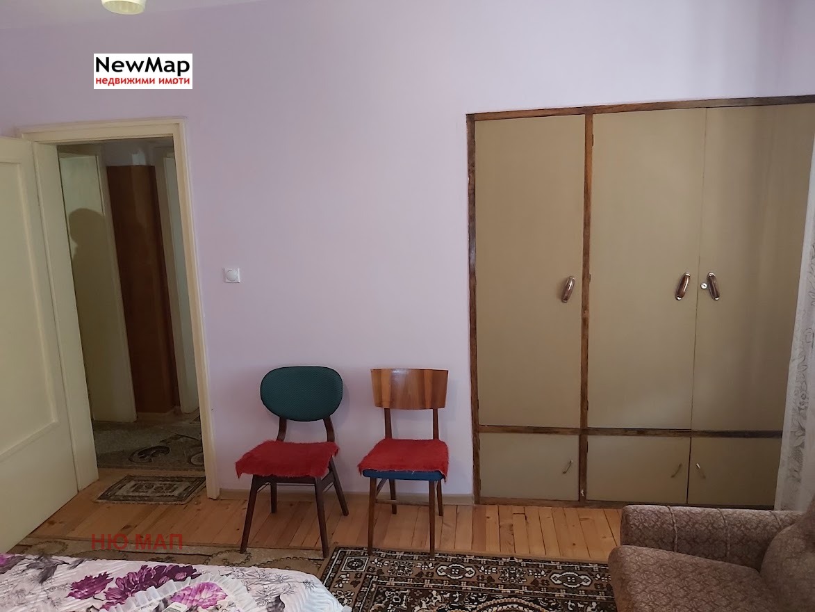 Продава ЕТАЖ ОТ КЪЩА, гр. Плевен, Идеален център, снимка 3 - Етаж от къща - 55301238