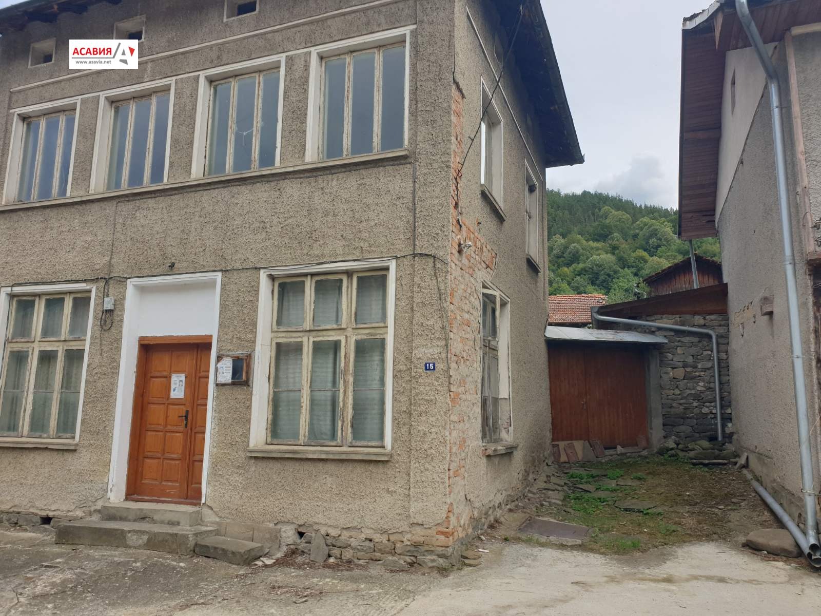 Продава ХОТЕЛ, с. Орешак, област Ловеч, снимка 2 - Хотели - 47353053