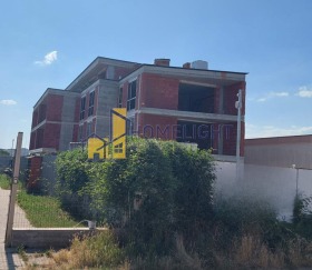 2 quartos Vrajdebna, Sofia
