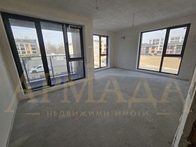 Продава  2-стаен град Пловдив , Христо Смирненски , 79 кв.м | 99110230 - изображение [2]