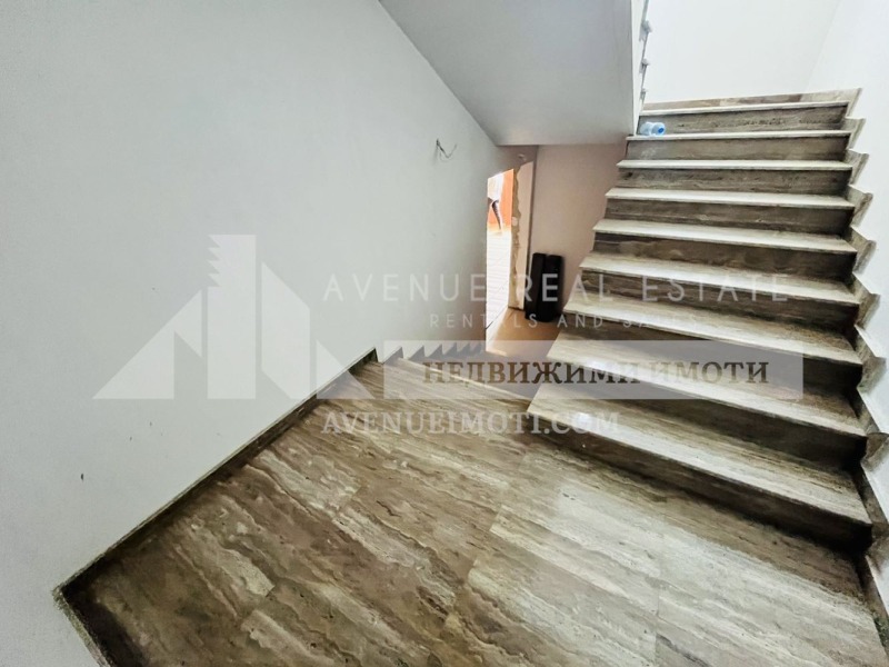 Na sprzedaż  1 sypialnia Plowdiw , Kamenica 2 , 71 mkw | 24486196 - obraz [12]