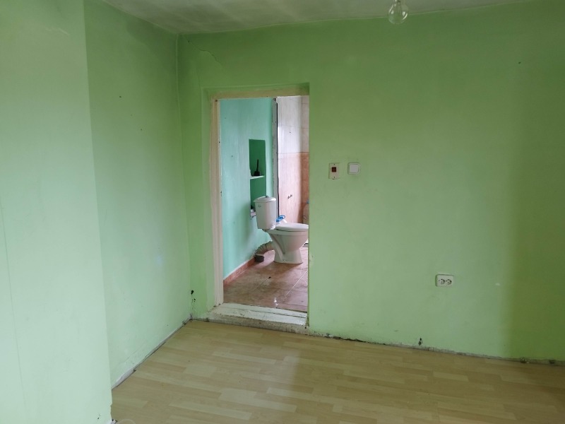 Продава КЪЩА, с. Жребино, област Ямбол, снимка 5 - Къщи - 53005479