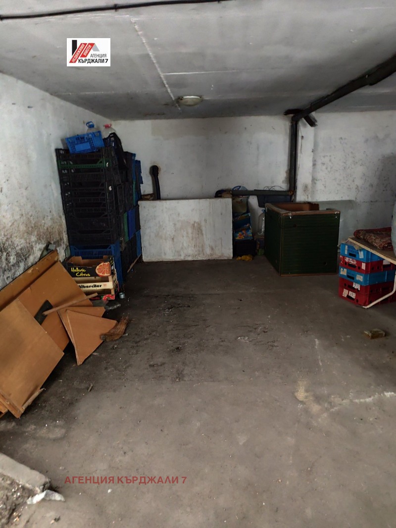 Продава  Паркомясто град Кърджали , Възрожденци , 240 кв.м | 19084234 - изображение [7]