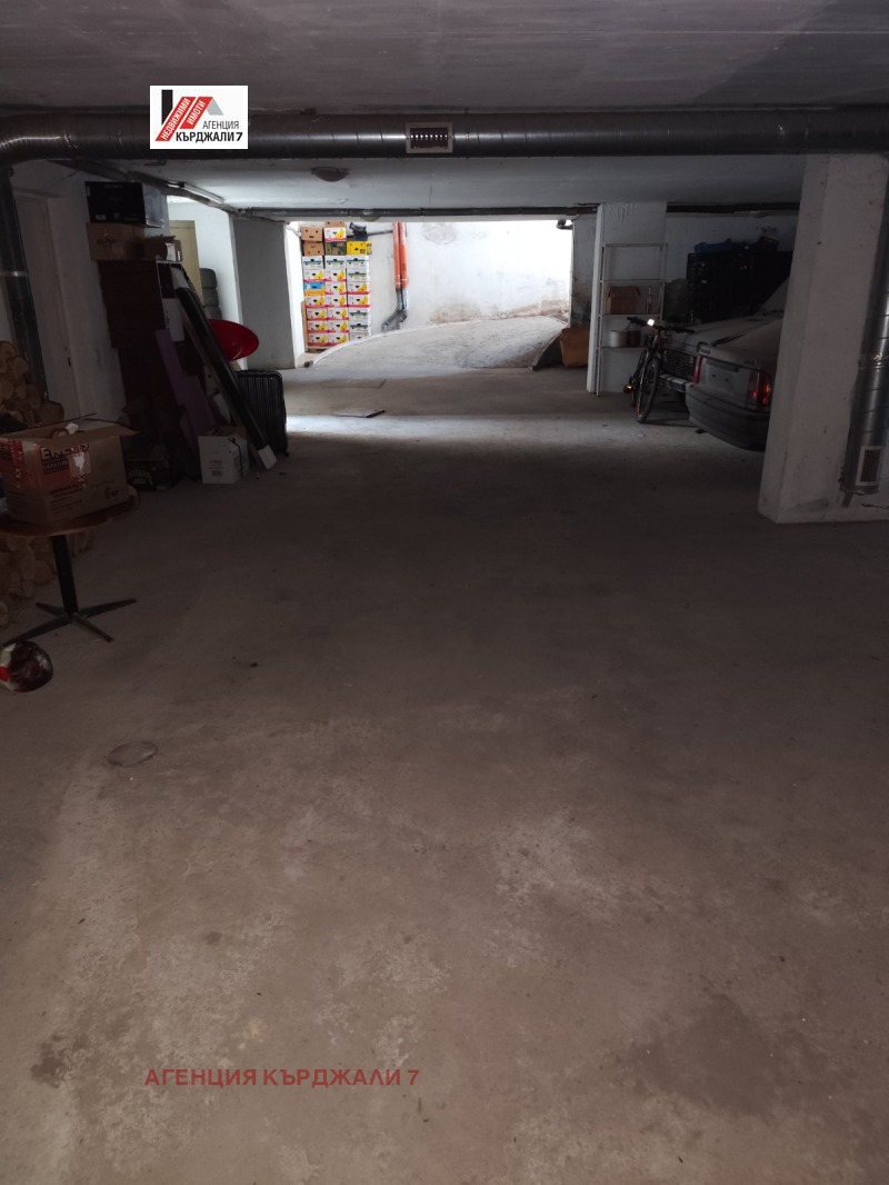 Продава  Паркомясто град Кърджали , Възрожденци , 240 кв.м | 19084234 - изображение [6]
