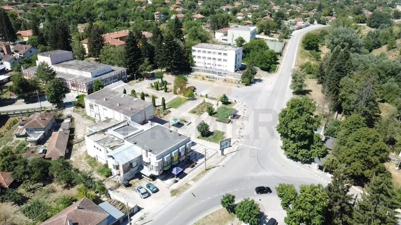 Продава БИЗНЕС ИМОТ, с. Гроздьово, област Варна, снимка 2 - Други - 50934718