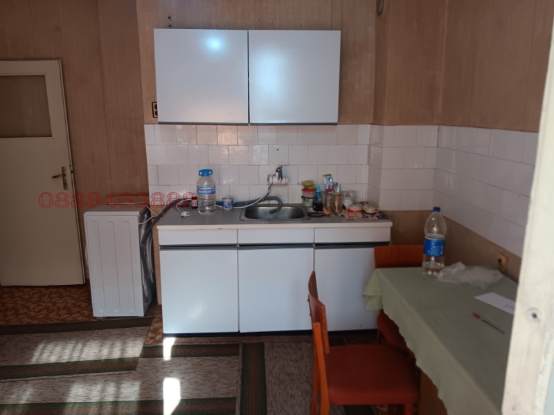 Продава 2-СТАЕН, гр. Ямбол, Граф Игнатиев, снимка 5 - Апартаменти - 52780799