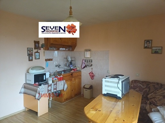 À vendre  Étage de la maison région Kyoustendil , Doupnitsa , 78 m² | 61759092