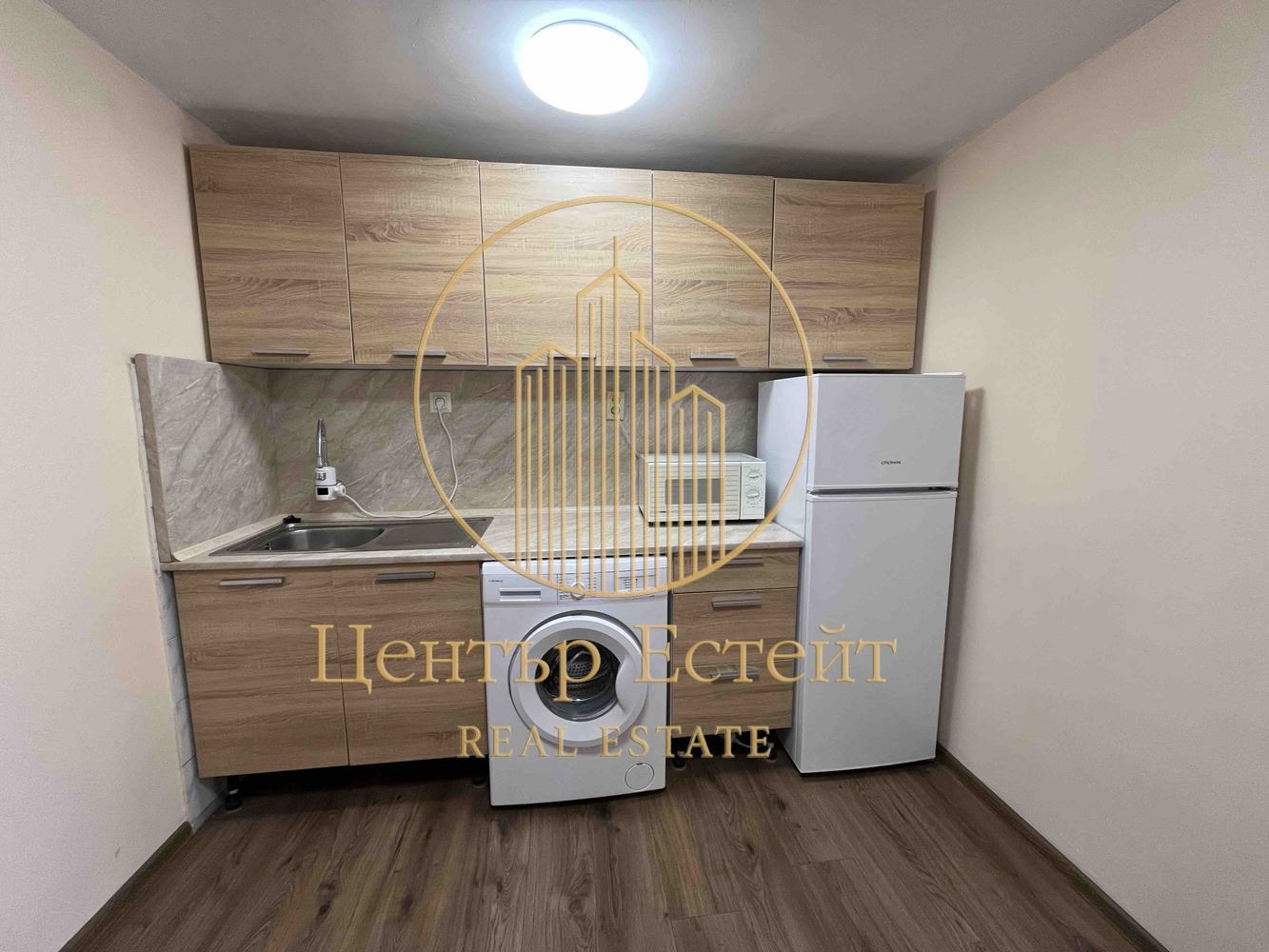 Продава АТЕЛИЕ, ТАВАН, гр. Плевен, Дружба 3