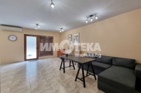 Канцеларија Овча купел 1, Софија 8