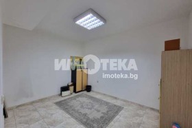 Канцеларија Овча купел 1, Софија 16