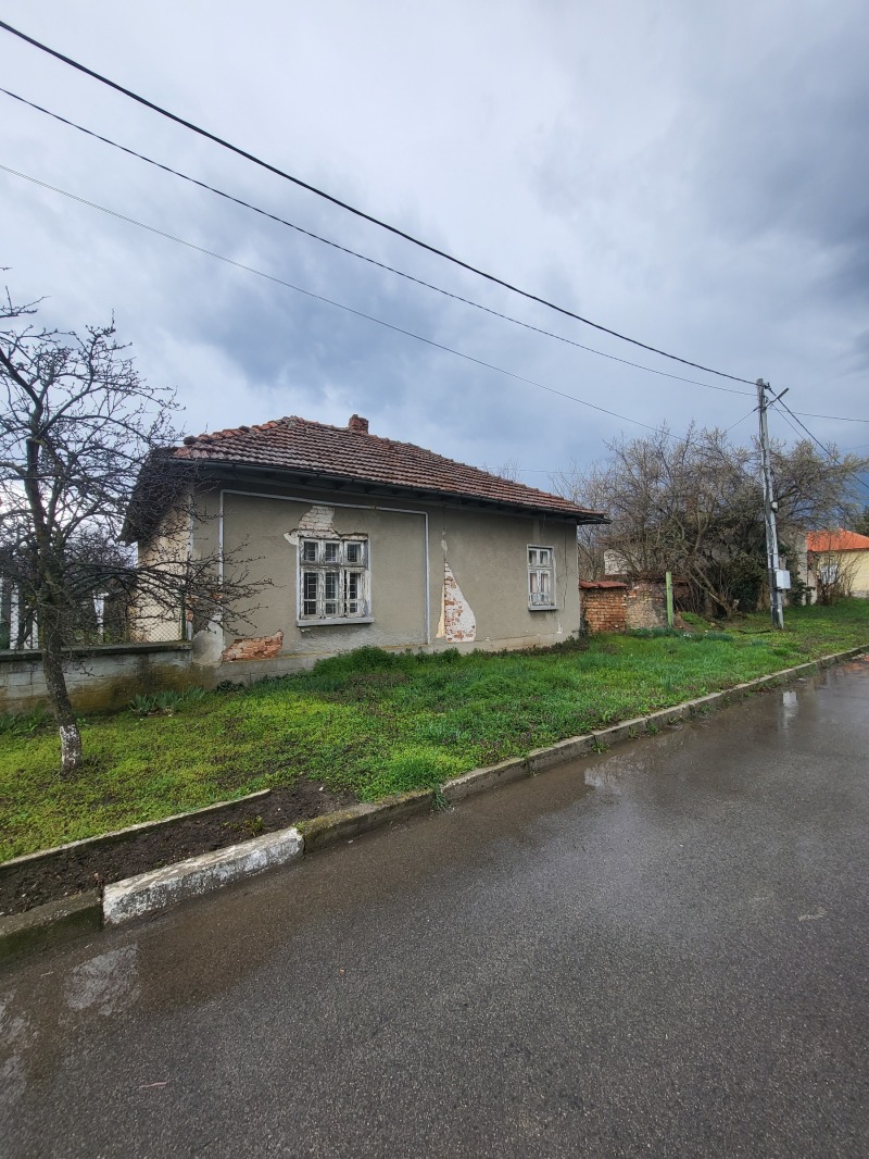 Продава КЪЩА в област Плевен, гр. Пордим - 80 кв.м / 14 900 € » 29 141.87 лв., ФОР СЕЛ РЕАЛ ЕСТЕЙТ