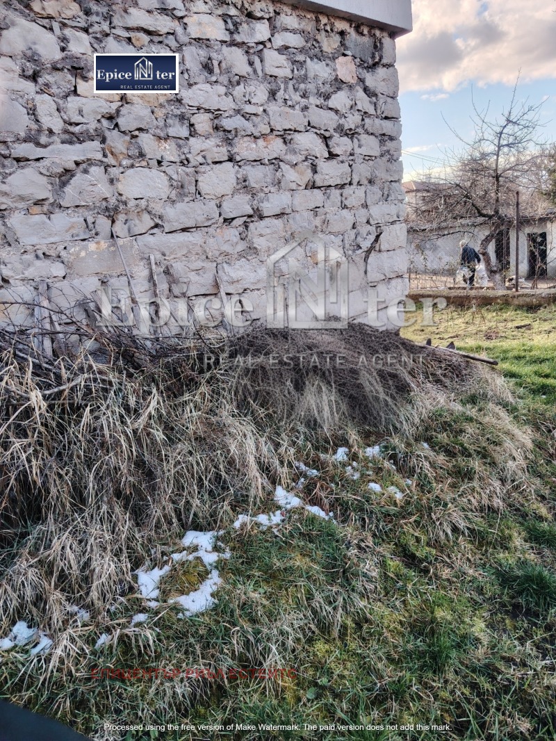 Продава ЕТАЖ ОТ КЪЩА, гр. Перник, Църква, снимка 4 - Етаж от къща - 53121410