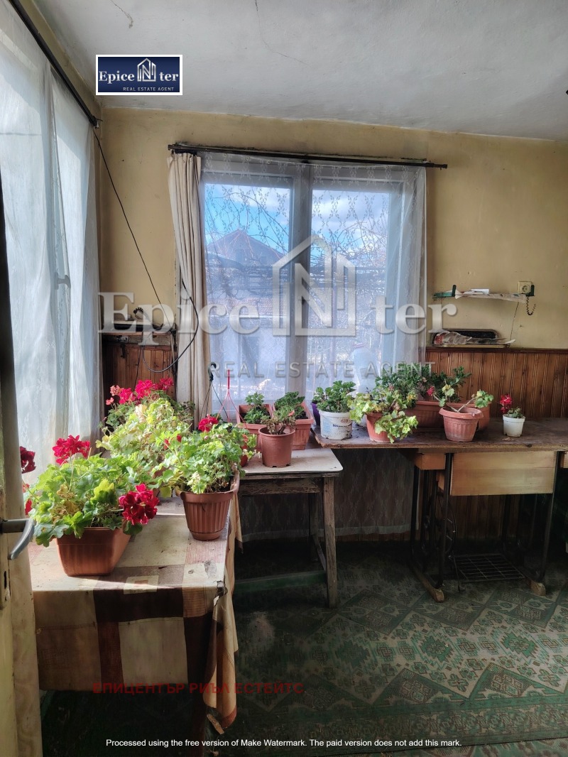 Продава ЕТАЖ ОТ КЪЩА, гр. Перник, Църква, снимка 5 - Етаж от къща - 53121410