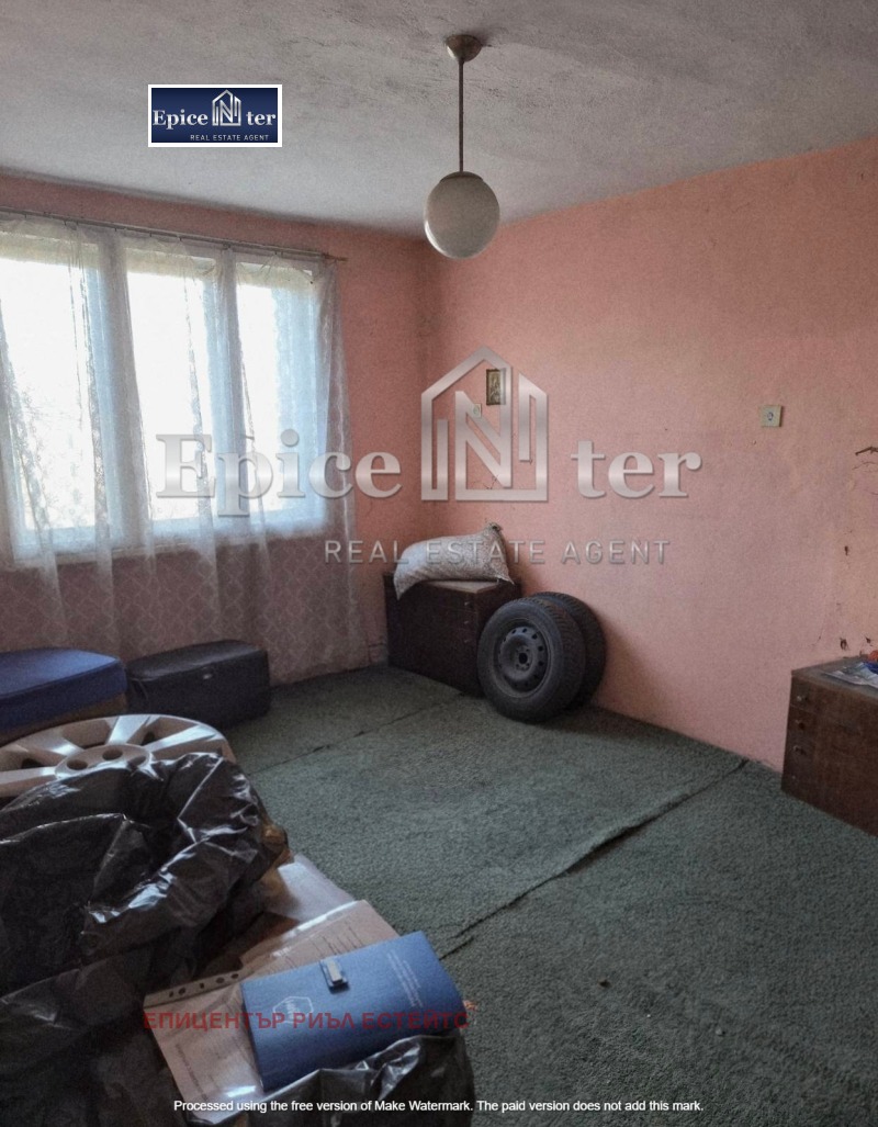 Продава ЕТАЖ ОТ КЪЩА, гр. Перник, Църква, снимка 7 - Етаж от къща - 53121410