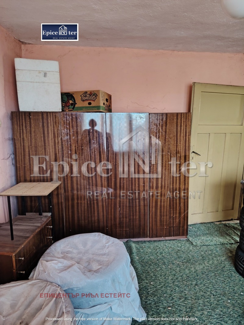 Продава ЕТАЖ ОТ КЪЩА, гр. Перник, Църква, снимка 11 - Етаж от къща - 53121410