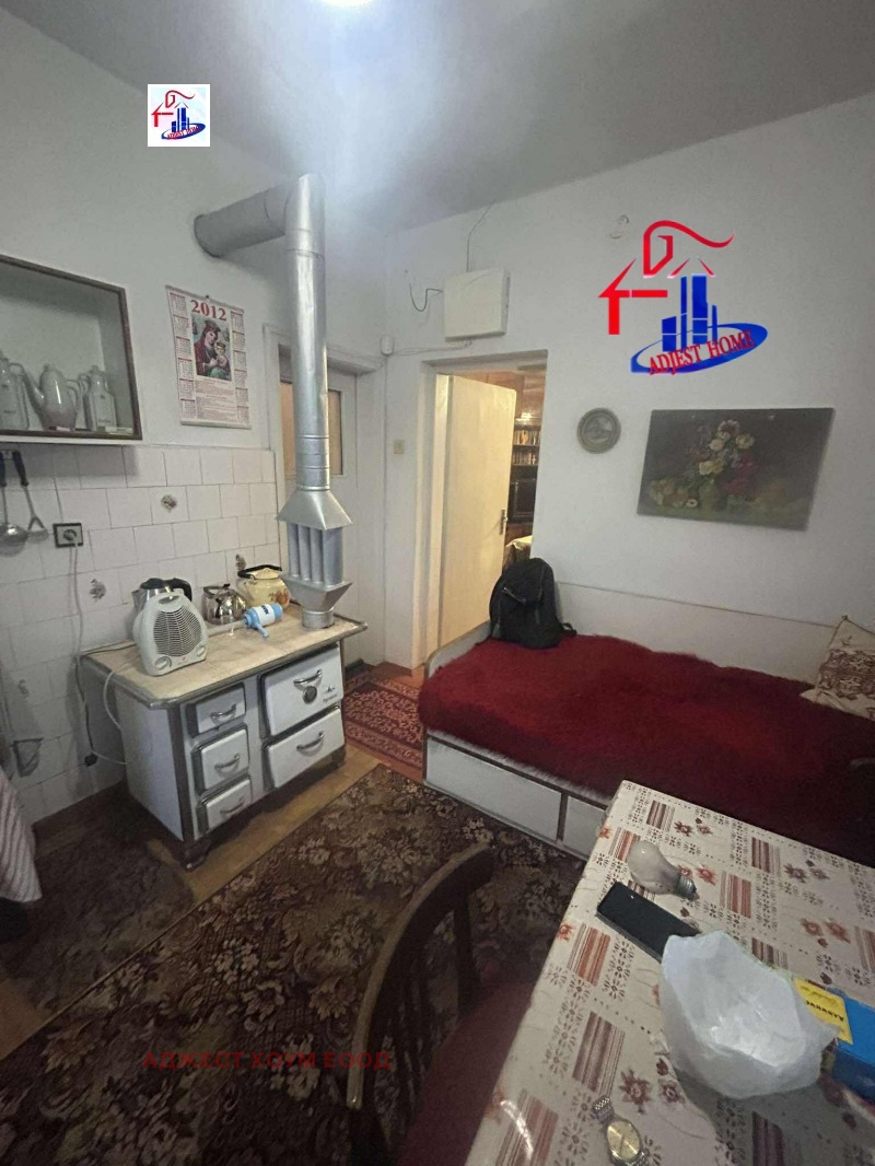 Продава ЕТАЖ ОТ КЪЩА, гр. Шумен, Математическа гимназия, снимка 7 - Етаж от къща - 53388536