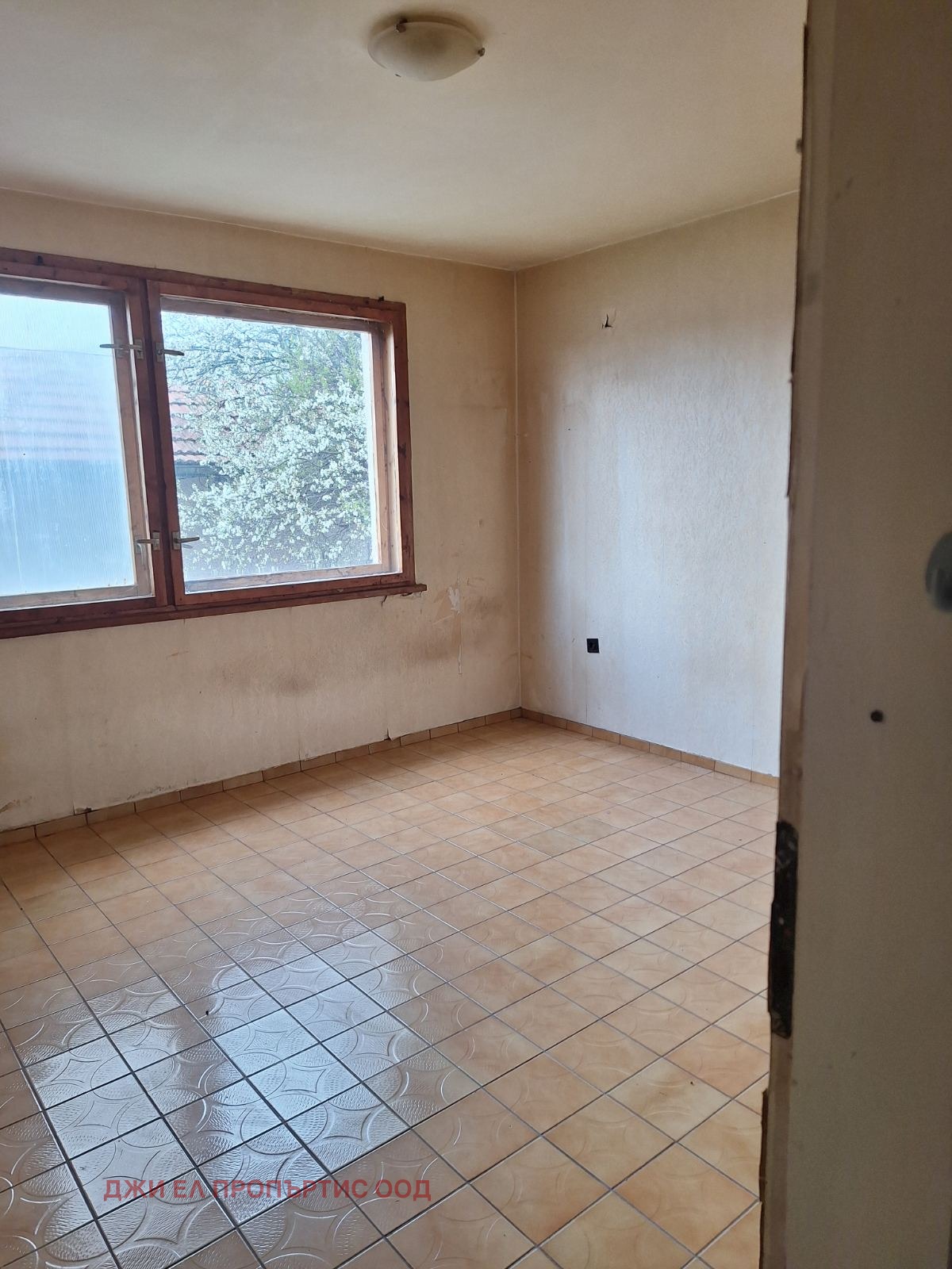 Продава КЪЩА, гр. София, гр. Нови Искър, снимка 3 - Къщи - 54077815