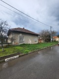 Продава КЪЩА, гр. Пордим, област Плевен, снимка 2