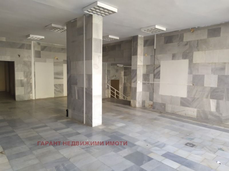 Продава МАГАЗИН в град Габрово, Дядо Дянко - 640 кв.м / При запитване, ГАРАНТ НЕДВИЖИМИ ИМОТИ